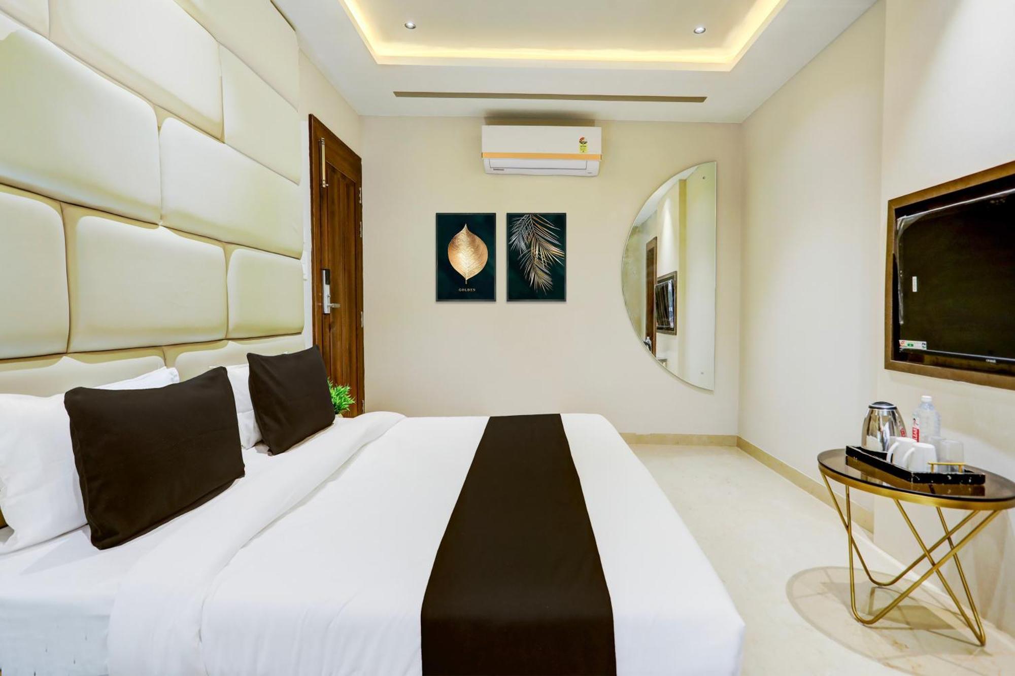 Super Collection O Belgacihia Near Kolkata Railway Station Hotel Гвалиор Екстериор снимка