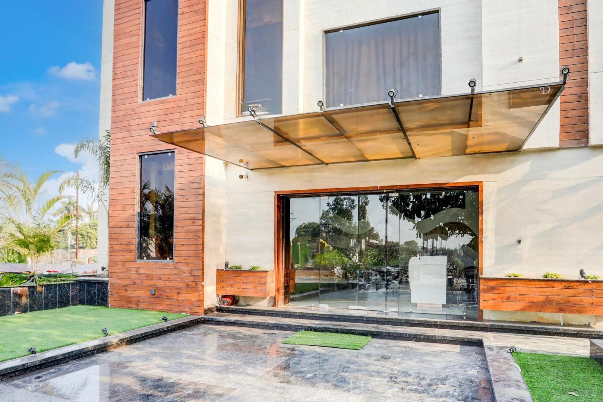 Super Collection O Belgacihia Near Kolkata Railway Station Hotel Гвалиор Екстериор снимка