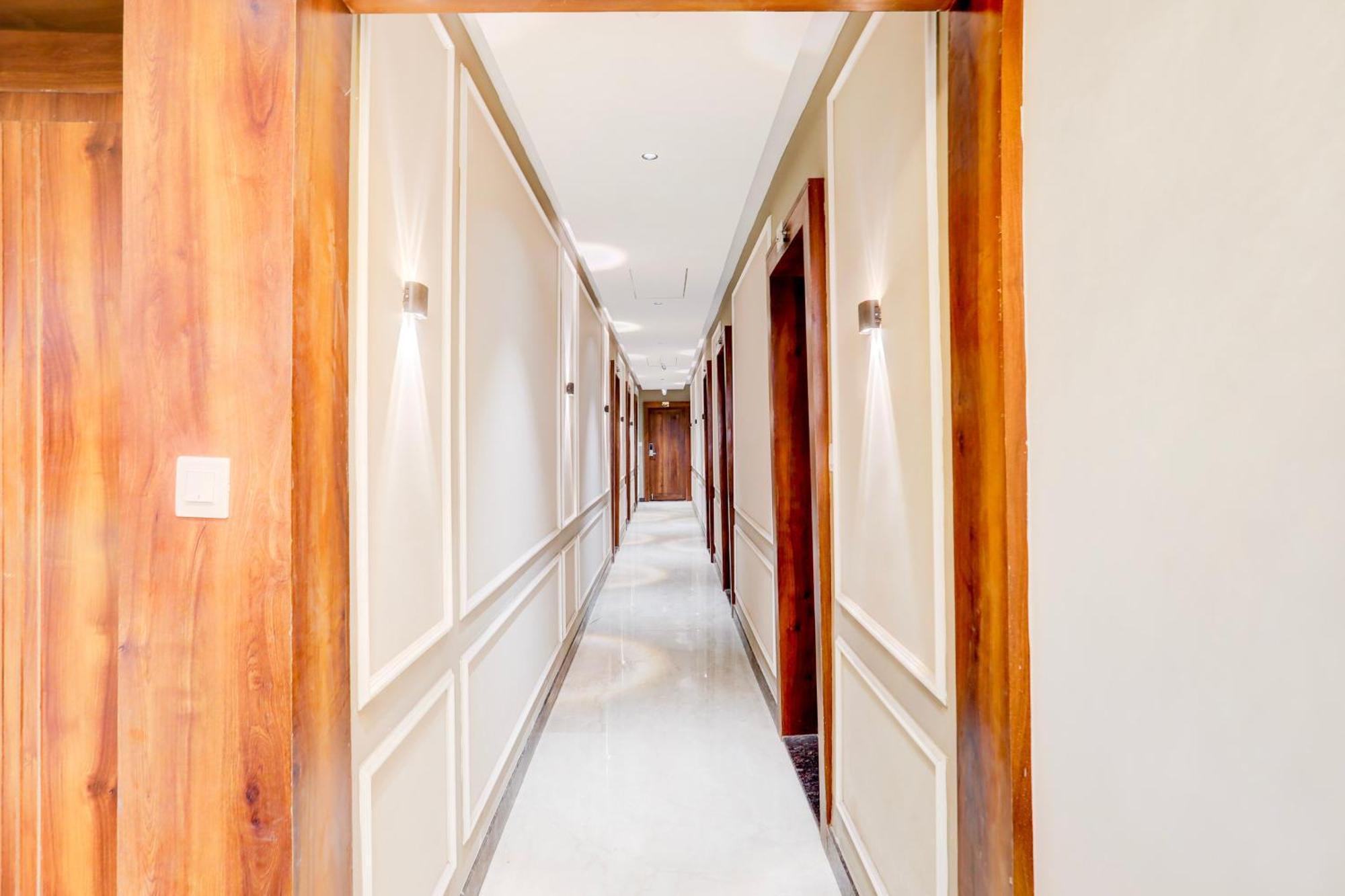 Super Collection O Belgacihia Near Kolkata Railway Station Hotel Гвалиор Екстериор снимка
