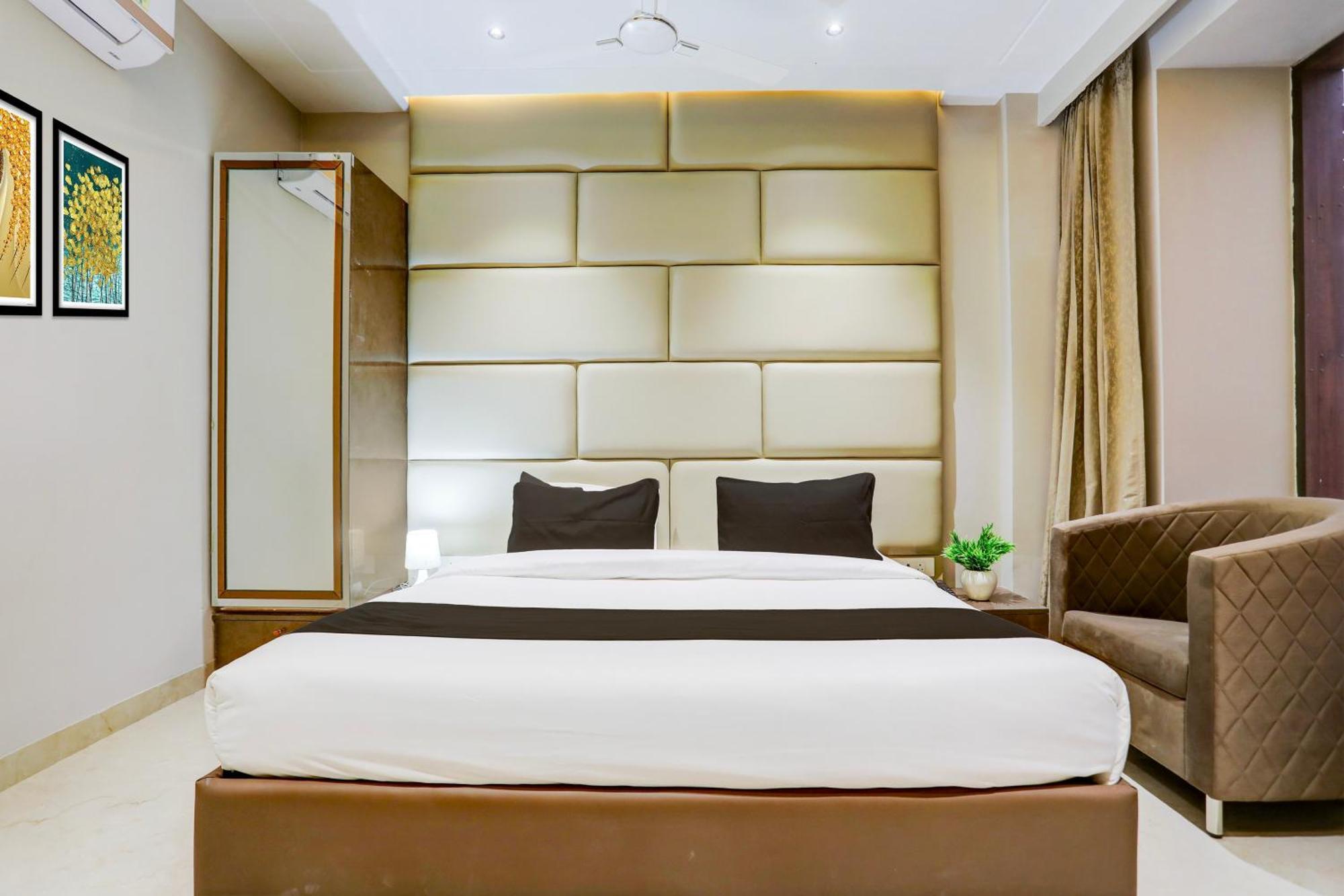 Super Collection O Belgacihia Near Kolkata Railway Station Hotel Гвалиор Екстериор снимка